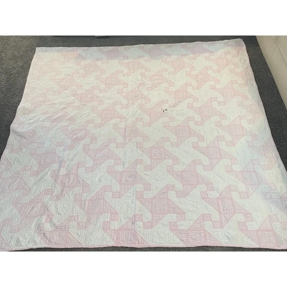 VTG ANTIQUE HANDMADE QUILT 69x69 Drunkard's Path Pink White Cottage 1920's Loved